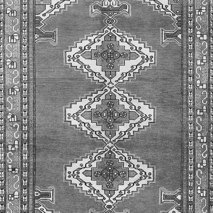 Serging Thickness of Machine Washable Persian Gray Traditional Rug, wshtr3378gry