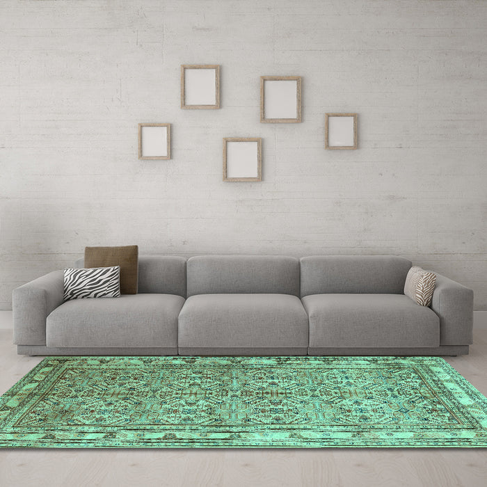 Machine Washable Persian Turquoise Traditional Area Rugs in a Living Room,, wshtr337turq