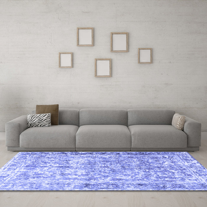Machine Washable Persian Blue Traditional Rug in a Living Room, wshtr3383blu