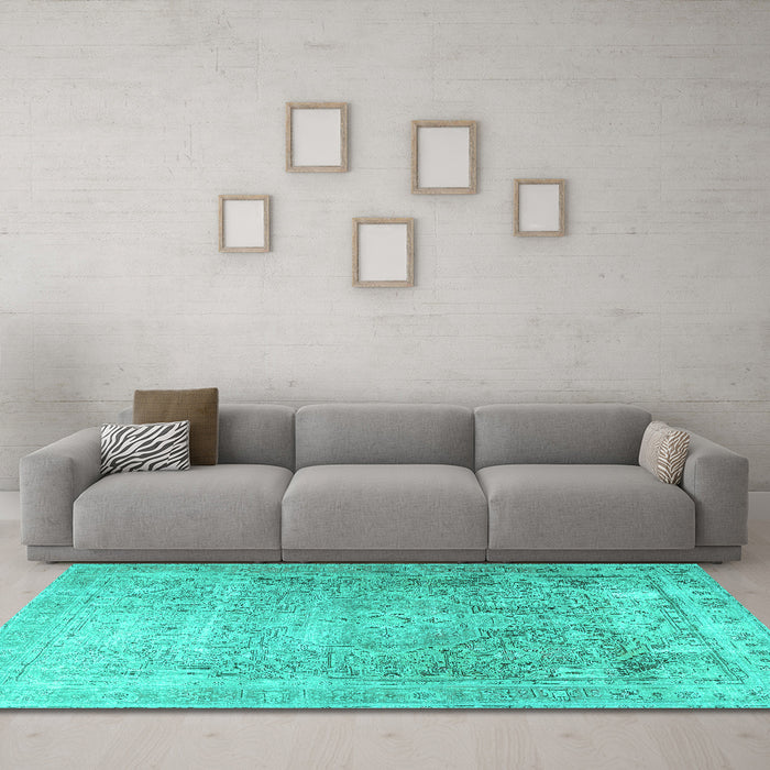 Machine Washable Persian Turquoise Traditional Area Rugs in a Living Room,, wshtr3384turq