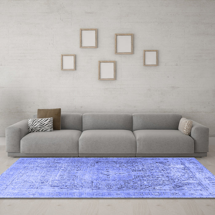 Machine Washable Persian Blue Traditional Rug in a Living Room, wshtr3384blu