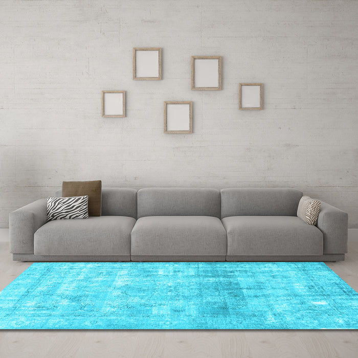 Machine Washable Persian Light Blue Traditional Rug in a Living Room, wshtr3386lblu