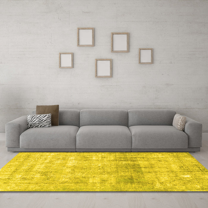 Machine Washable Persian Yellow Traditional Rug in a Living Room, wshtr3386yw