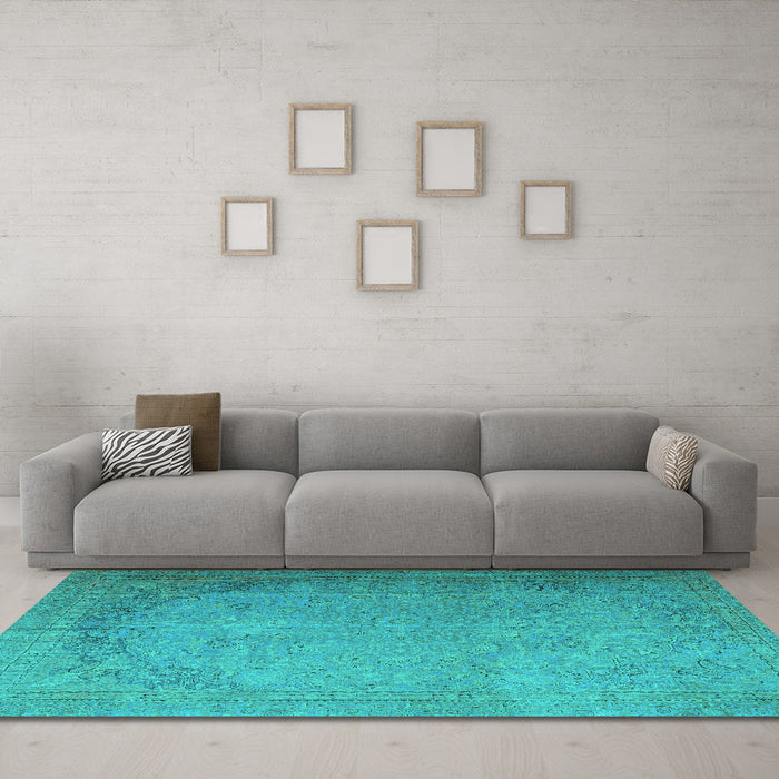 Machine Washable Persian Turquoise Traditional Area Rugs in a Living Room,, wshtr3387turq