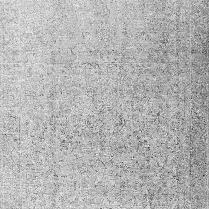 Serging Thickness of Machine Washable Persian Gray Traditional Rug, wshtr3392gry
