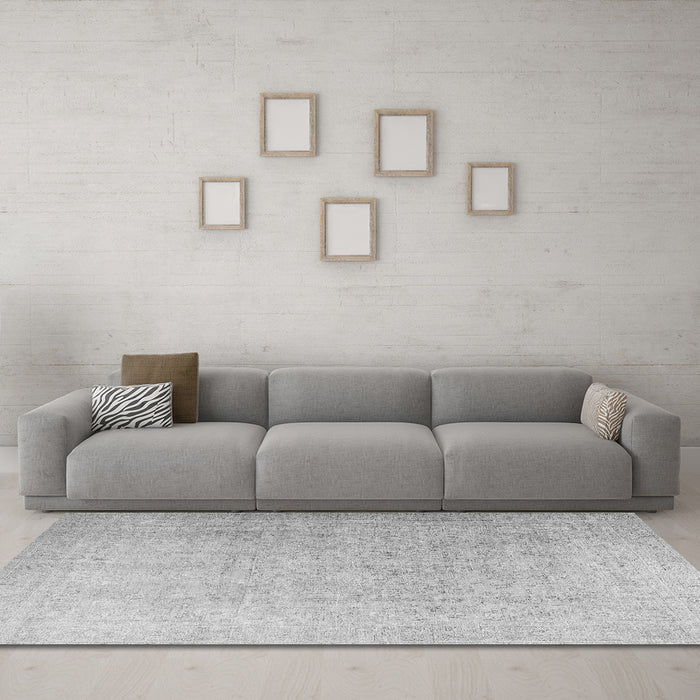 Machine Washable Persian Gray Traditional Rug in a Living Room,, wshtr3392gry