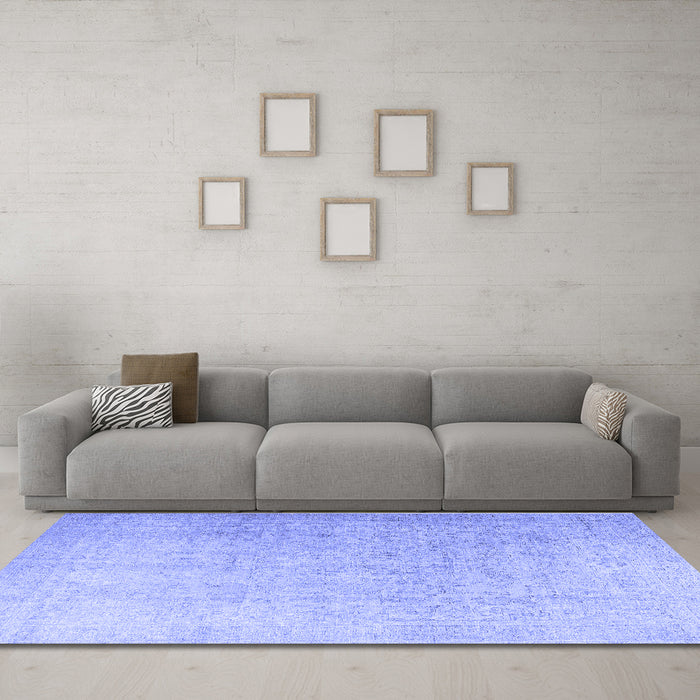 Machine Washable Persian Blue Traditional Rug in a Living Room, wshtr3392blu