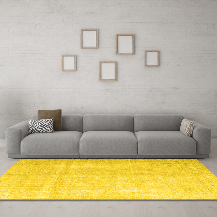 Machine Washable Persian Yellow Traditional Rug in a Living Room, wshtr3393yw