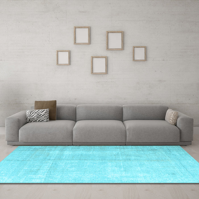 Machine Washable Persian Light Blue Traditional Rug in a Living Room, wshtr3393lblu