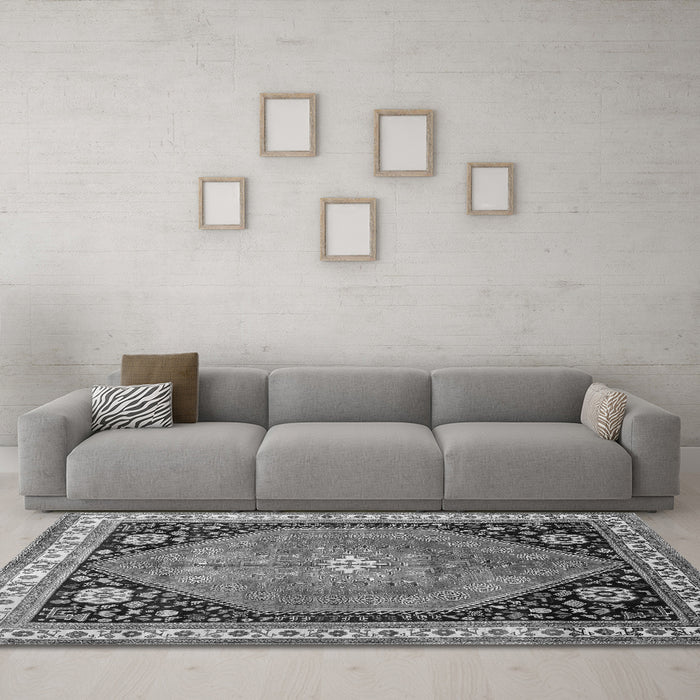 Machine Washable Persian Gray Traditional Rug in a Living Room,, wshtr33gry