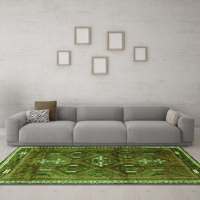 Machine Washable Persian Green Traditional Area Rugs in a Living Room,, wshtr3401grn