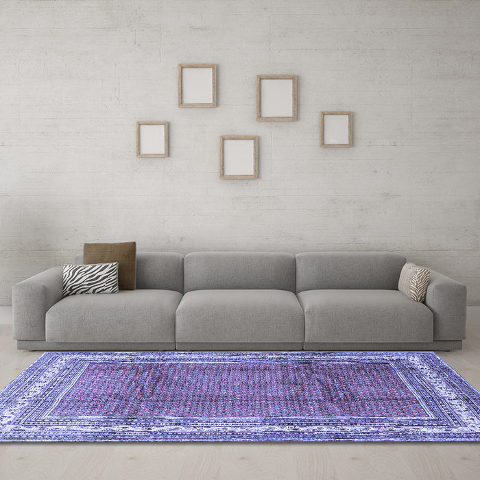 Machine Washable Persian Blue Traditional Rug in a Living Room, wshtr3402blu