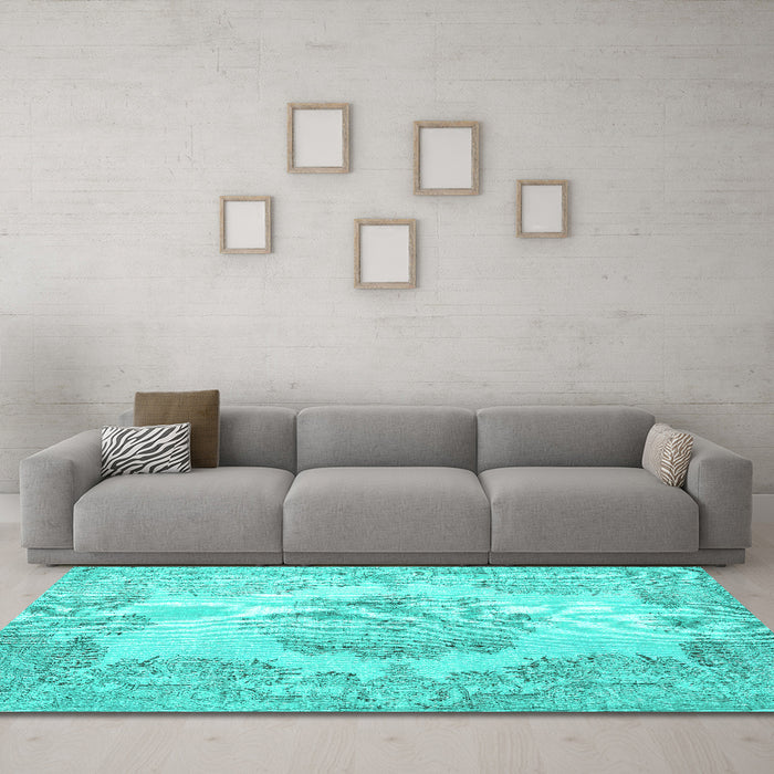 Machine Washable Persian Turquoise Traditional Area Rugs in a Living Room,, wshtr3403turq