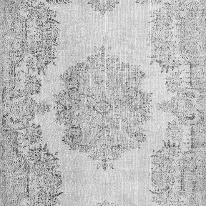 Serging Thickness of Machine Washable Persian Gray Traditional Rug, wshtr3403gry