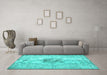 Machine Washable Persian Turquoise Traditional Area Rugs in a Living Room,, wshtr3404turq