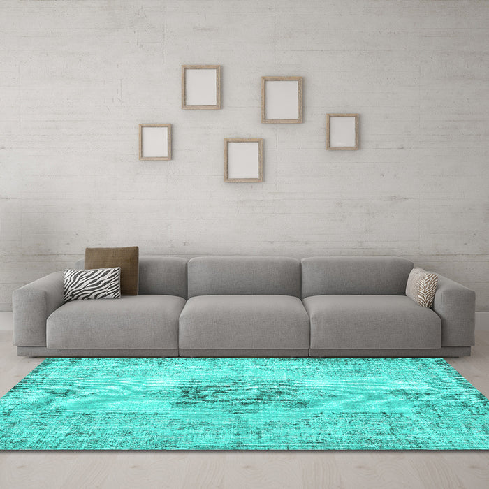 Machine Washable Persian Turquoise Traditional Area Rugs in a Living Room,, wshtr3404turq