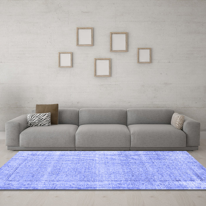Machine Washable Persian Blue Traditional Rug in a Living Room, wshtr3408blu
