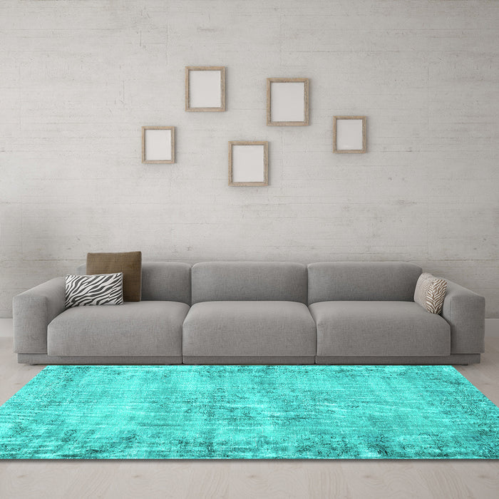 Machine Washable Persian Turquoise Traditional Area Rugs in a Living Room,, wshtr3409turq