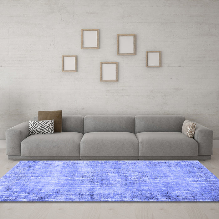 Machine Washable Persian Blue Traditional Rug in a Living Room, wshtr3409blu
