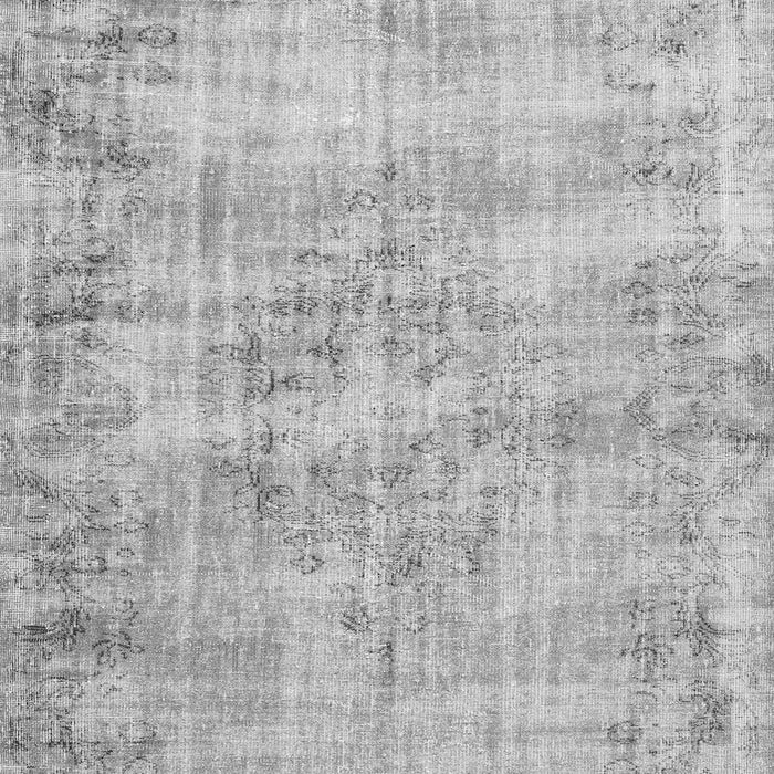Serging Thickness of Machine Washable Persian Gray Traditional Rug, wshtr3409gry