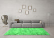 Machine Washable Persian Green Traditional Area Rugs in a Living Room,, wshtr3409grn