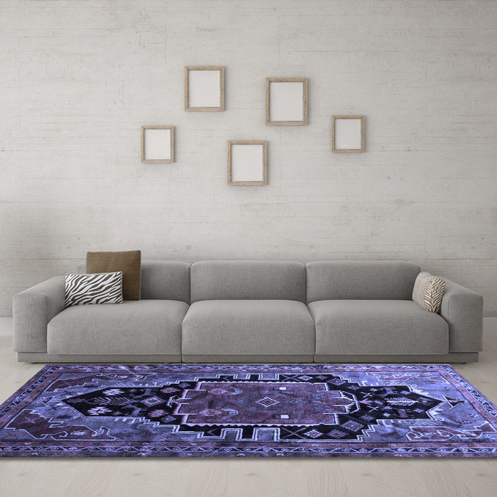 Machine Washable Persian Blue Traditional Rug in a Living Room, wshtr340blu