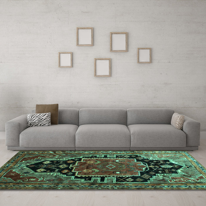 Machine Washable Persian Turquoise Traditional Area Rugs in a Living Room,, wshtr340turq