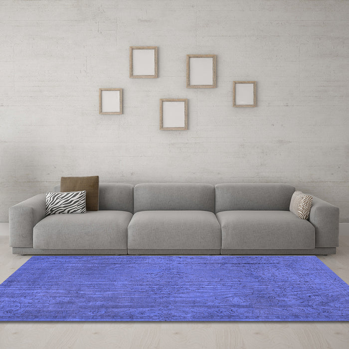 Machine Washable Persian Blue Traditional Rug in a Living Room, wshtr3411blu