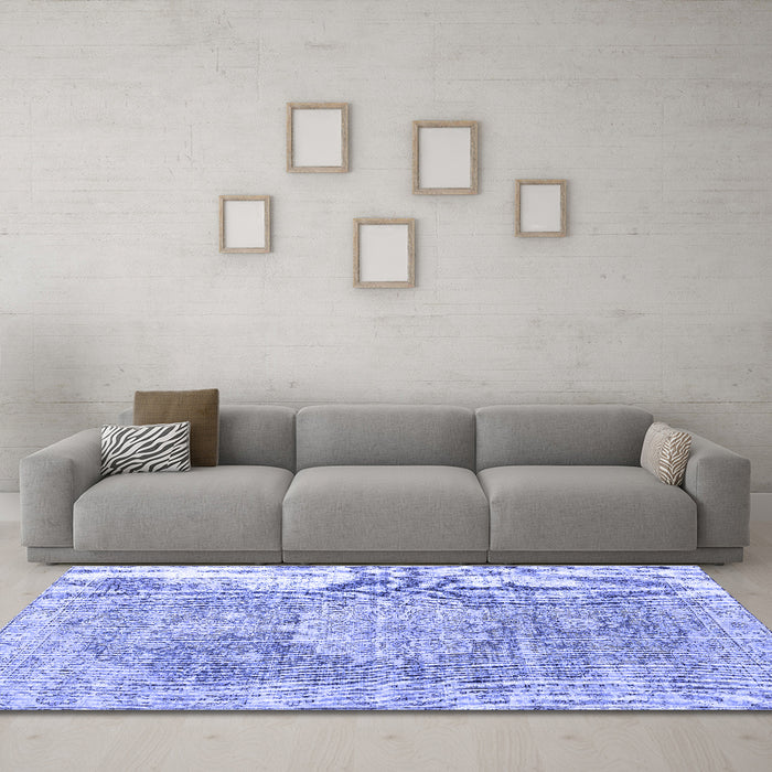 Machine Washable Persian Blue Traditional Rug in a Living Room, wshtr3414blu