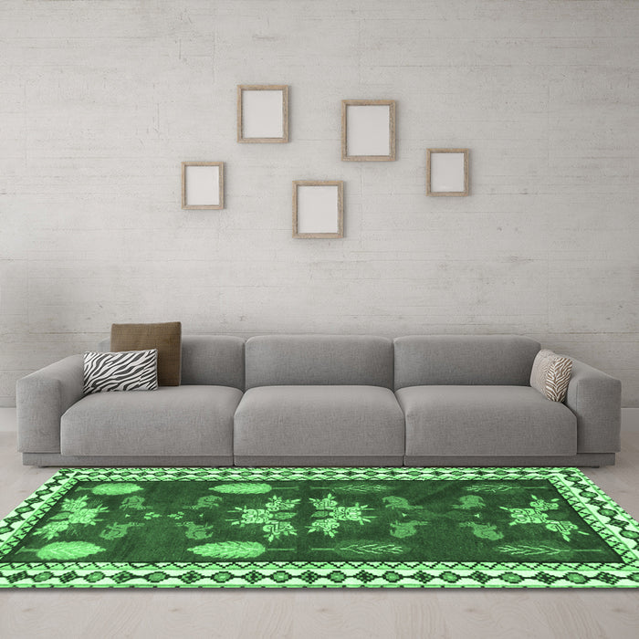 Machine Washable Persian Emerald Green Traditional Area Rugs in a Living Room,, wshtr3416emgrn