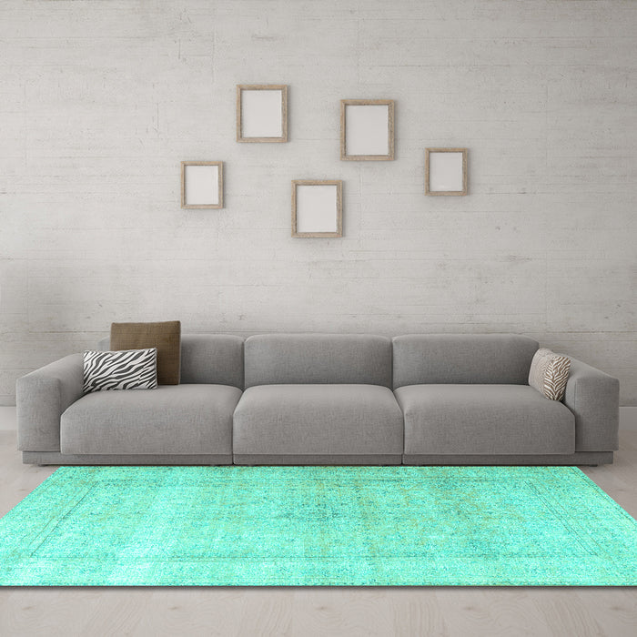 Machine Washable Persian Turquoise Traditional Area Rugs in a Living Room,, wshtr3418turq