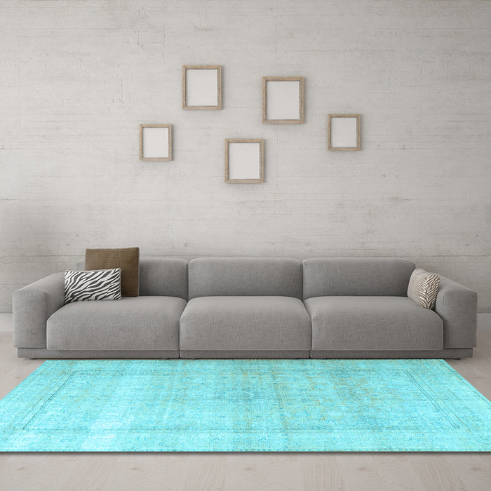 Machine Washable Persian Light Blue Traditional Rug in a Living Room, wshtr3418lblu
