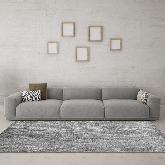 Machine Washable Persian Gray Traditional Rug in a Living Room,, wshtr3419gry