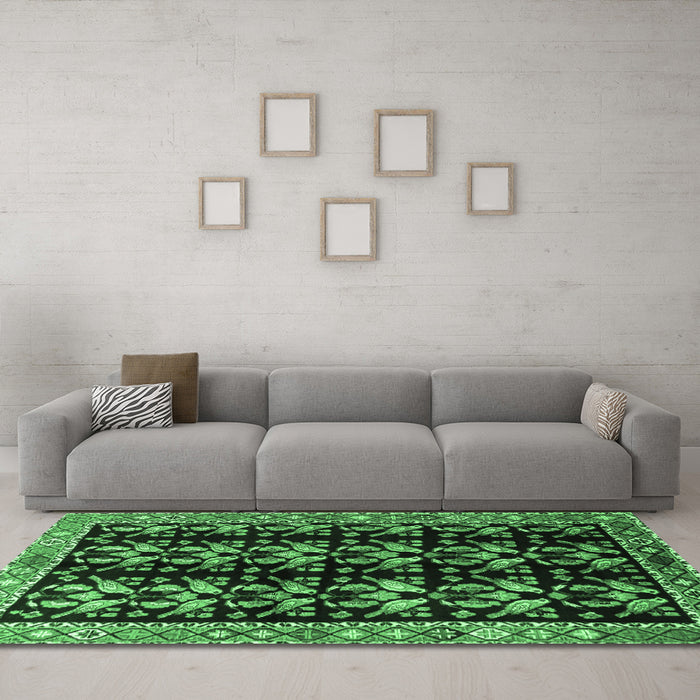 Machine Washable Persian Emerald Green Traditional Area Rugs in a Living Room,, wshtr3422emgrn