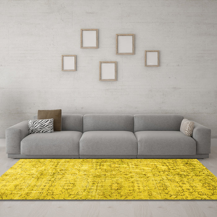 Machine Washable Persian Yellow Traditional Rug in a Living Room, wshtr3427yw