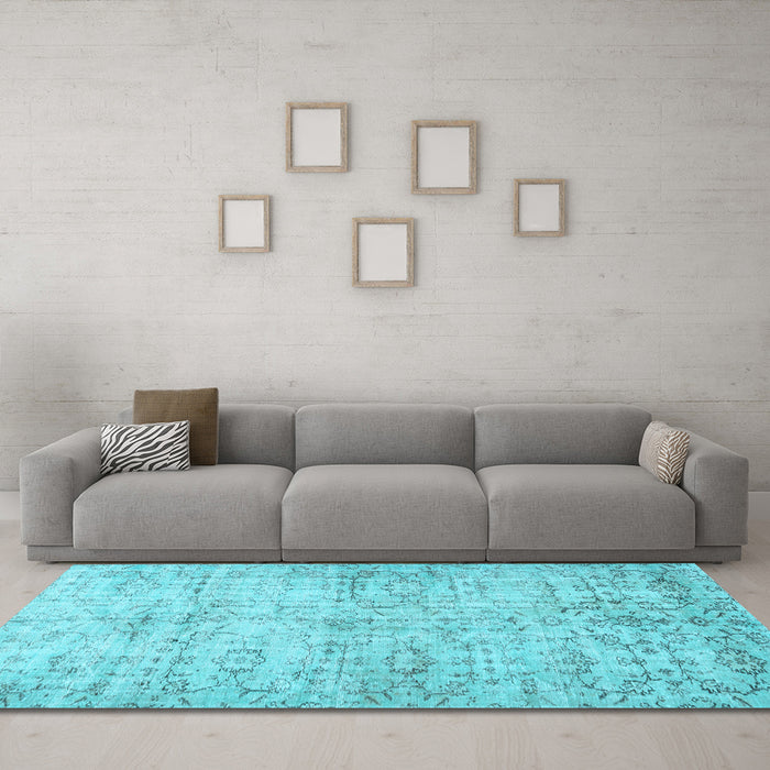 Machine Washable Persian Light Blue Traditional Rug in a Living Room, wshtr3427lblu