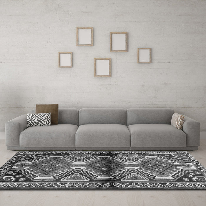 Machine Washable Persian Gray Traditional Rug in a Living Room,, wshtr342gry