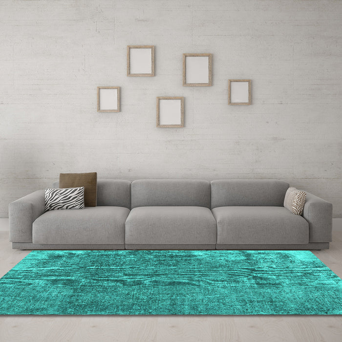 Machine Washable Persian Turquoise Traditional Area Rugs in a Living Room,, wshtr3430turq
