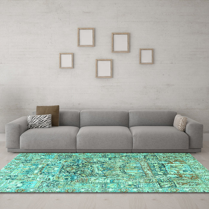 Machine Washable Animal Turquoise Traditional Area Rugs in a Living Room,, wshtr3431turq