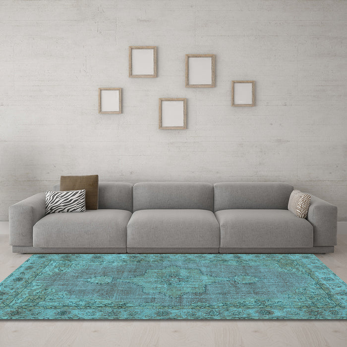 Machine Washable Persian Light Blue Traditional Rug in a Living Room, wshtr3433lblu