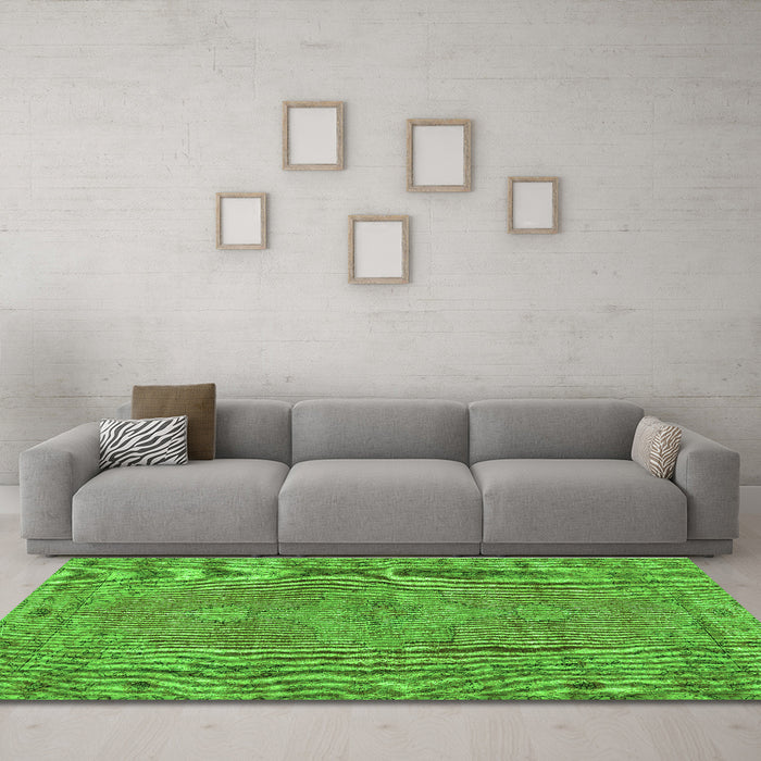 Machine Washable Persian Green Traditional Area Rugs in a Living Room,, wshtr3433grn
