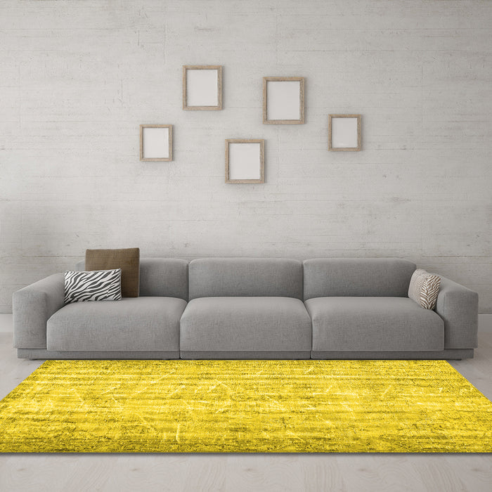 Machine Washable Persian Yellow Traditional Rug in a Living Room, wshtr3434yw