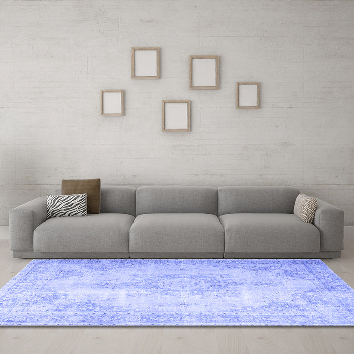Machine Washable Persian Blue Traditional Rug in a Living Room, wshtr3436blu