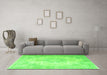 Machine Washable Persian Green Traditional Area Rugs in a Living Room,, wshtr3436grn