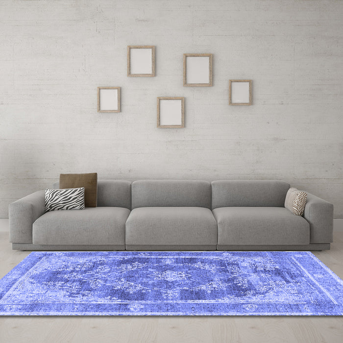 Machine Washable Persian Blue Traditional Rug in a Living Room, wshtr3438blu