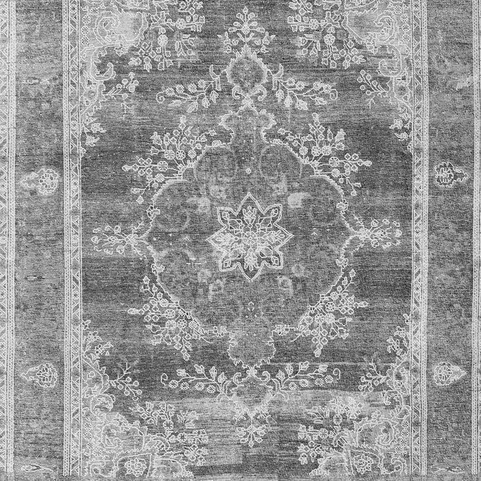 Serging Thickness of Machine Washable Persian Gray Traditional Rug, wshtr3438gry