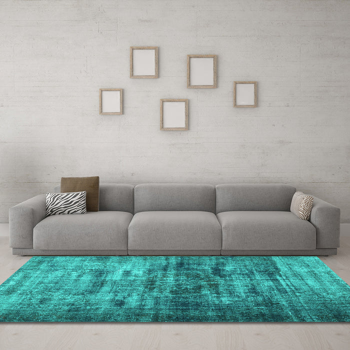 Machine Washable Persian Turquoise Traditional Area Rugs in a Living Room,, wshtr3439turq