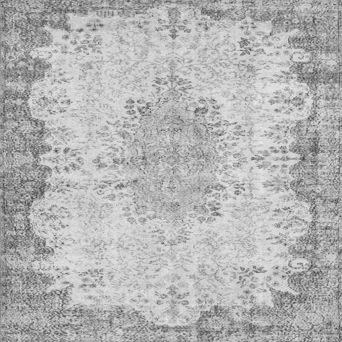 Round Machine Washable Persian Gray Traditional Rug, wshtr3441gry