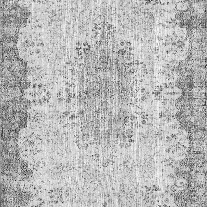 Serging Thickness of Machine Washable Persian Gray Traditional Rug, wshtr3441gry