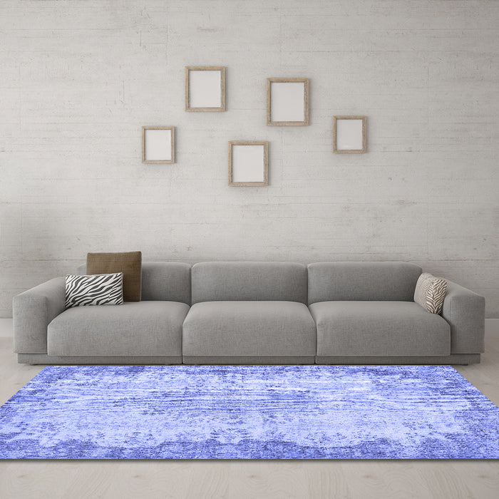 Machine Washable Persian Blue Traditional Rug in a Living Room, wshtr3441blu